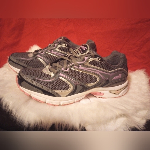 Women's Avia - Picture 2 of 8